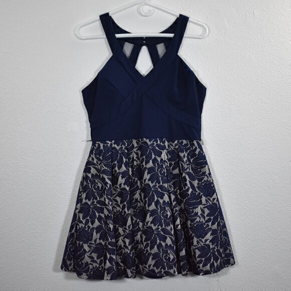 Crystal Doll Dress Size 13 Gently‎ Used Condition no holes or snags missing belt - Picture 1 of 5
